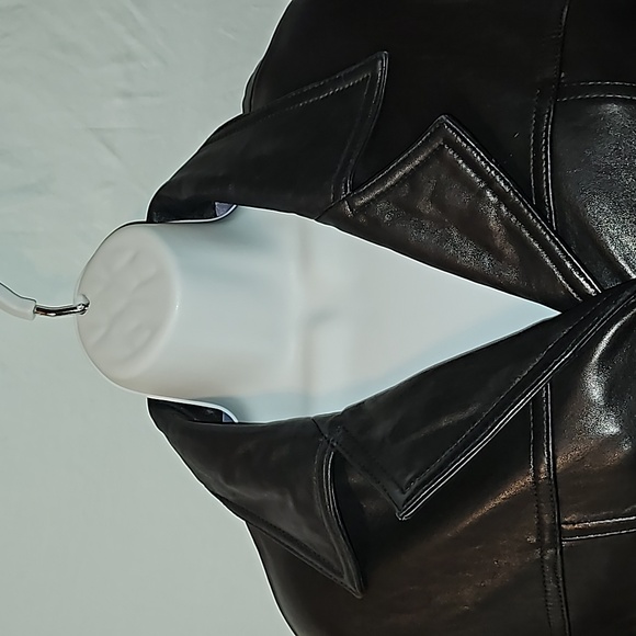 Beyond California leather blazer/jacket - Picture 2 of 12